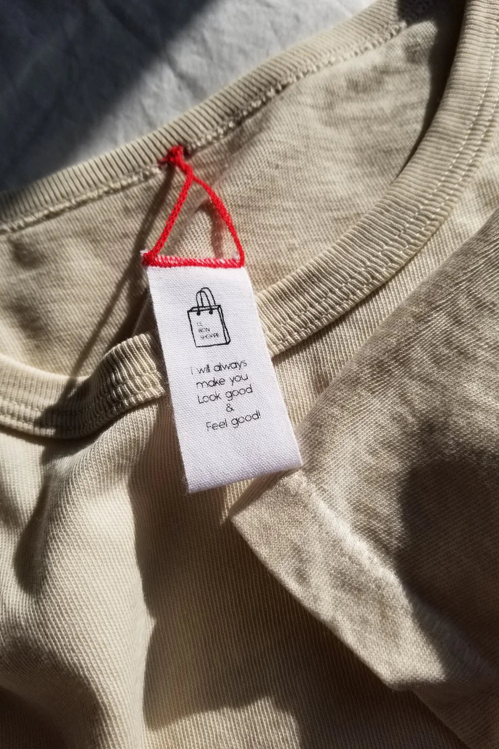 Must Have bone t-shirt