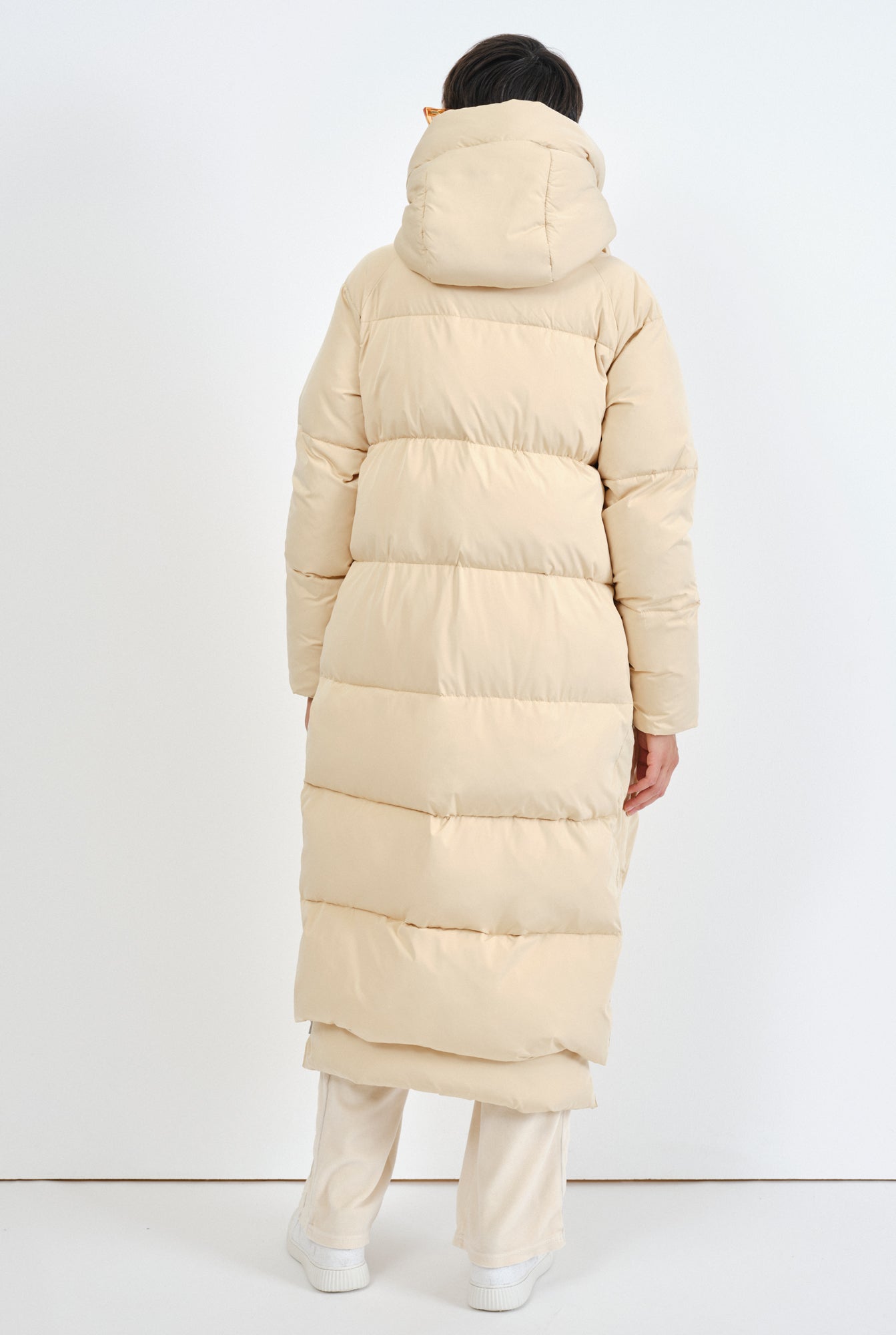 winter puffer coat Lourdes sand