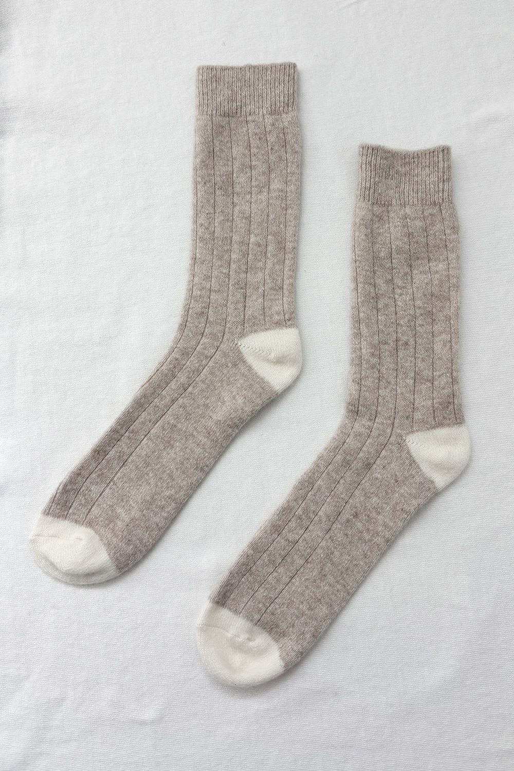 socks Classic Cashmere fawn extended