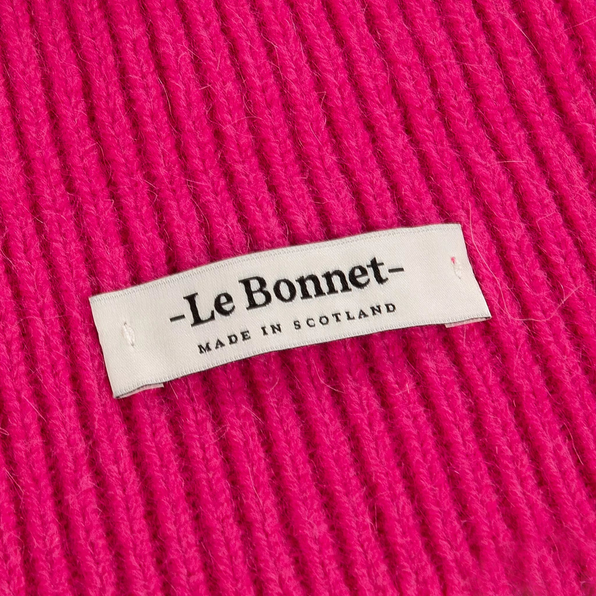 lipstick lambswool beanie