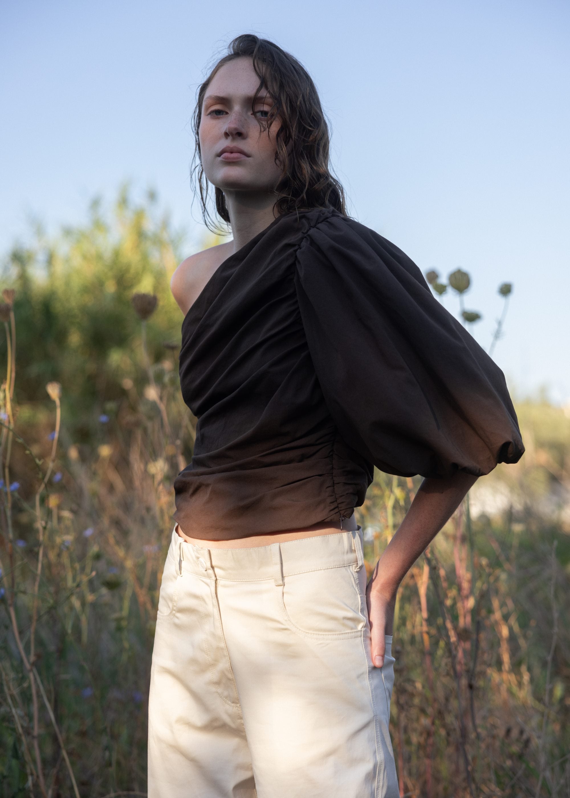 top One Shoulder chocolate