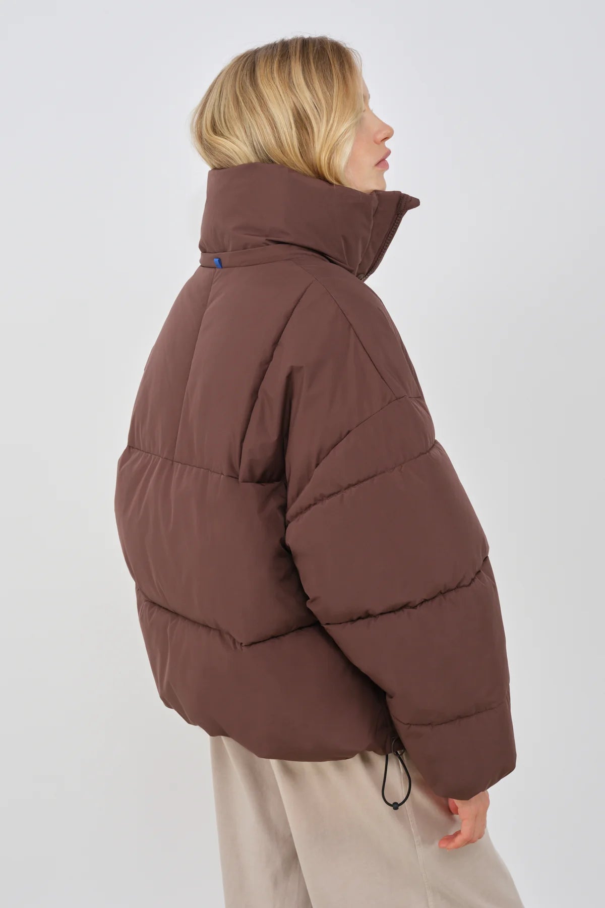 253-Zonza-Puffer-Jacket-French-Roast_062_1800x1800_5c099499-2aad-47d3-b20d-a86de5680e0c.webp