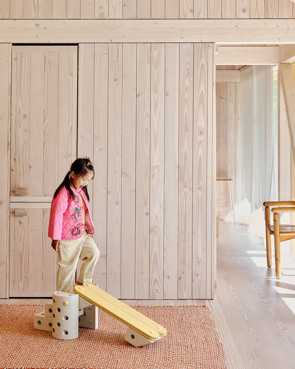 2x-Balance-Beams-Honey-Yellow-slide-3_1000x_c3f1d474-29ed-49ba-a811-1f7a4dec3404.webp