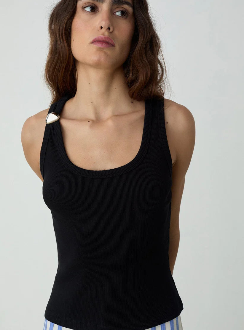 top Eden black
