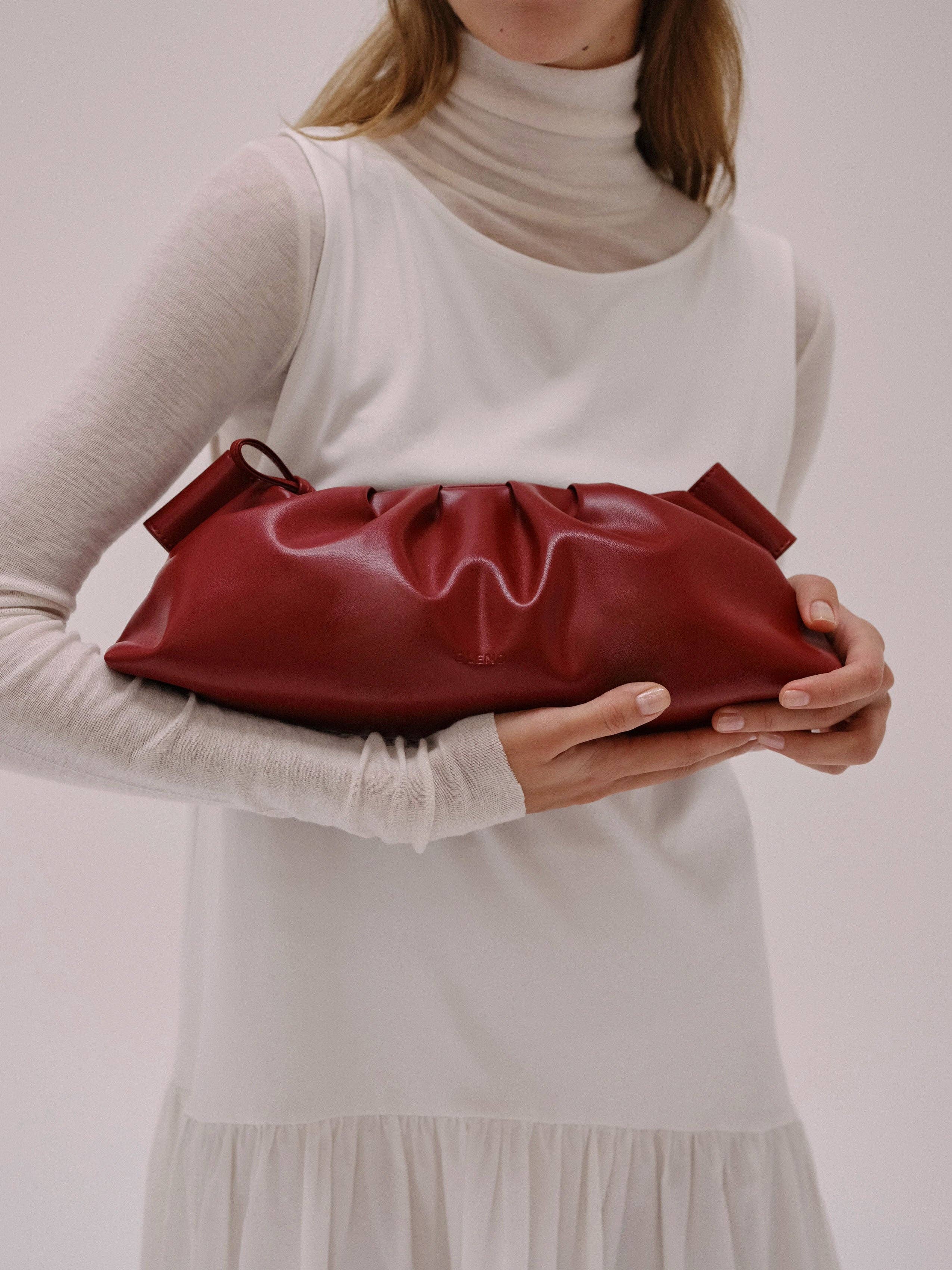 Dumpling Bag: Cherry red