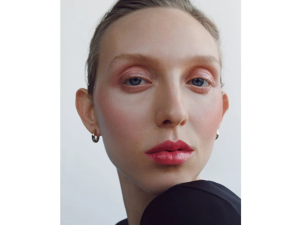 Pečující multifunkční lesk na rty AZALEA
