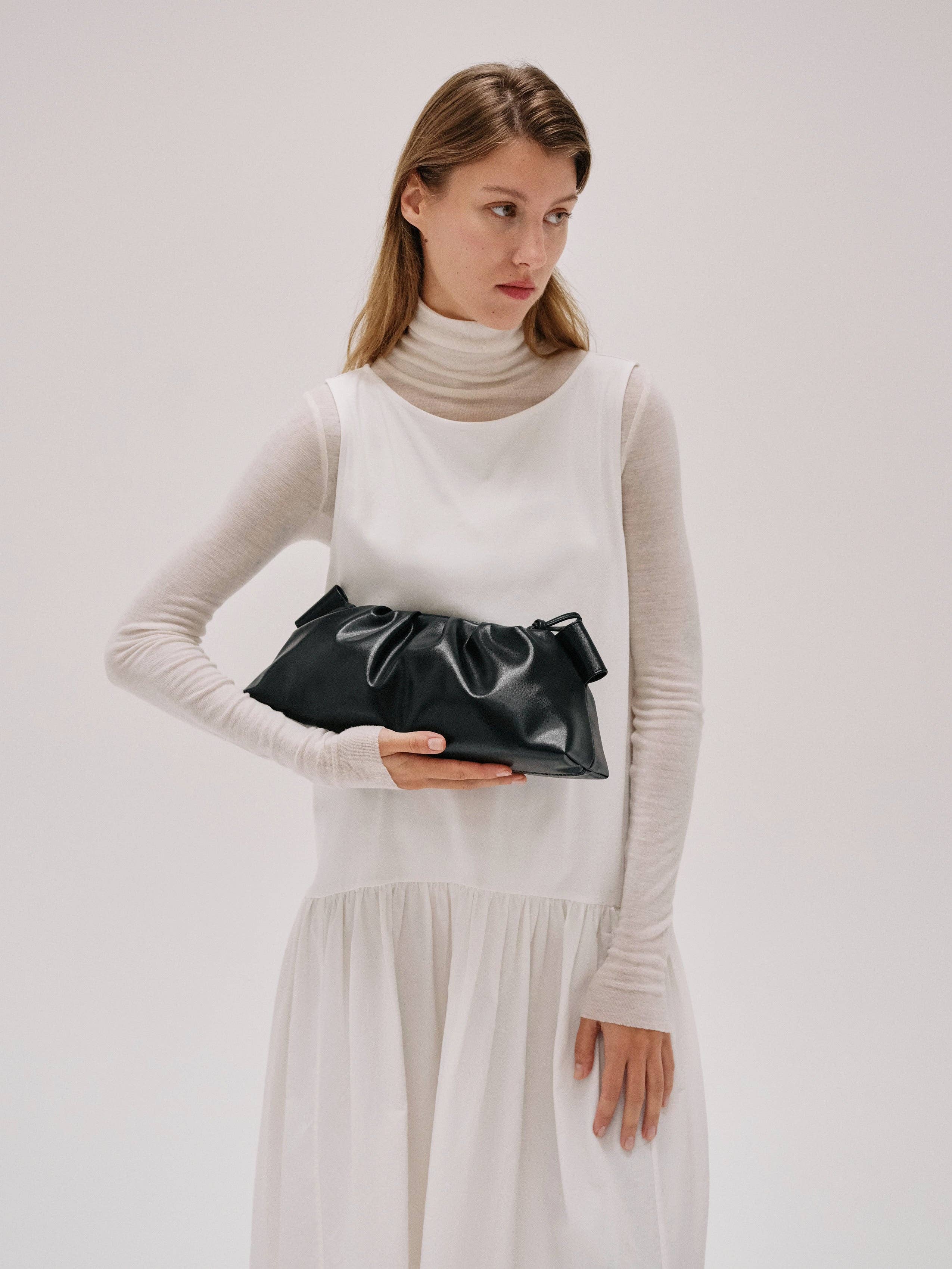 Dumpling Bag: Black