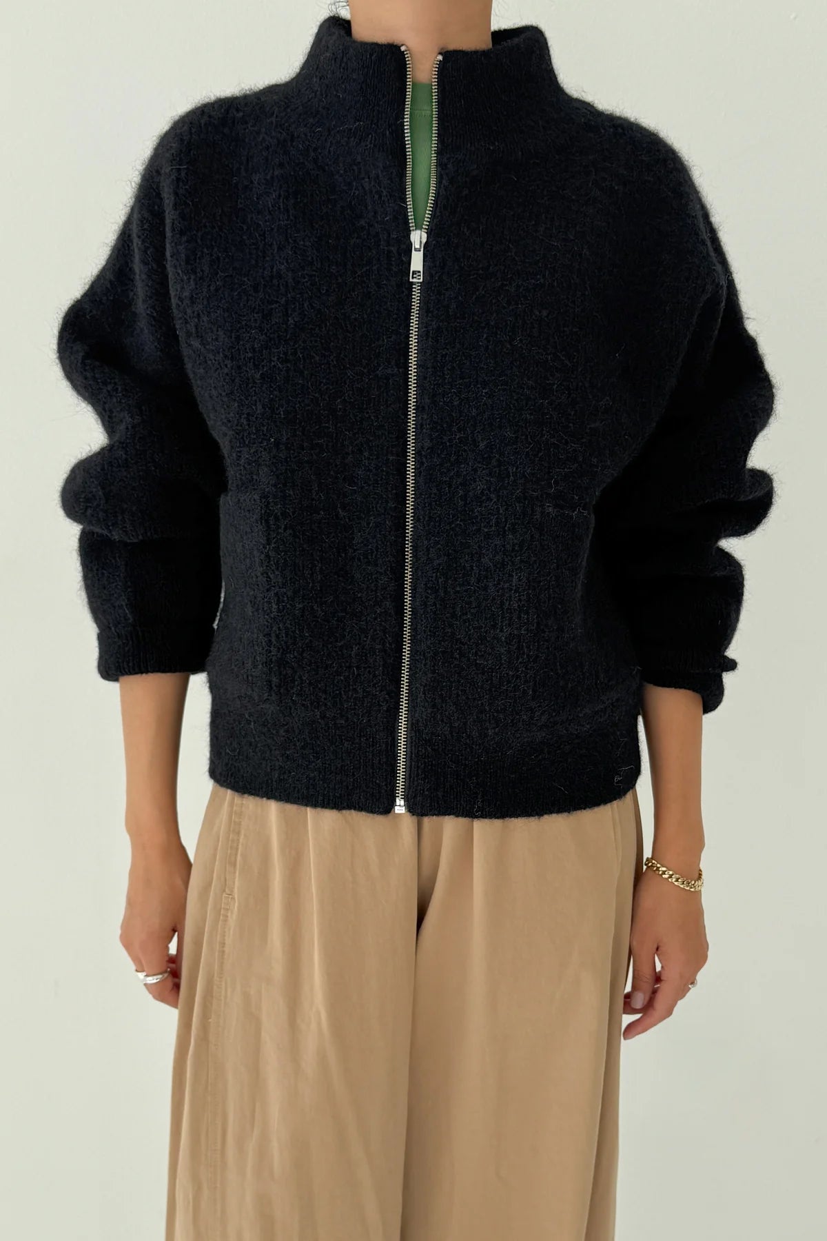 bunda na zip Alpaca - black