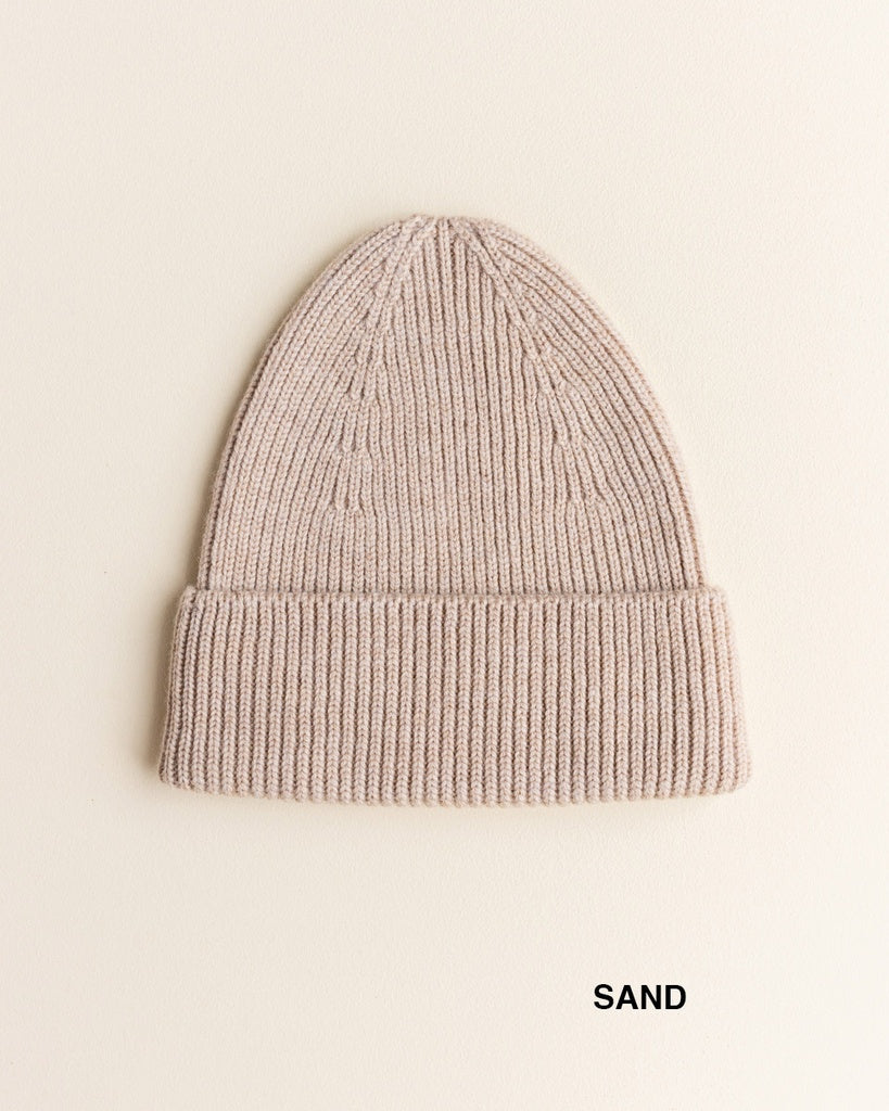 beanie Fonzie kids sand