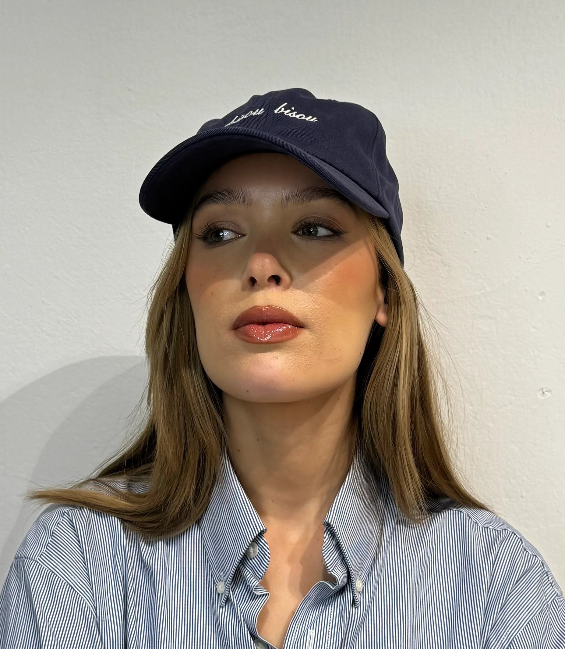 kšiltovka bisou bisou blue