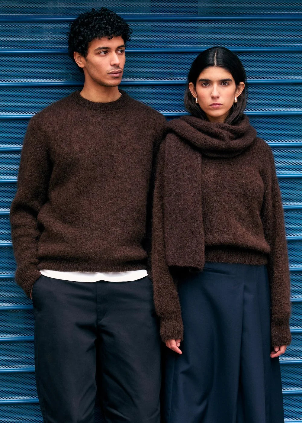 Com_brown_couple.webp