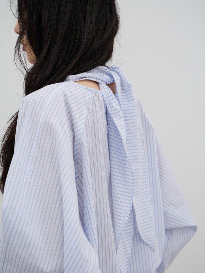 košile high neck tie stripe