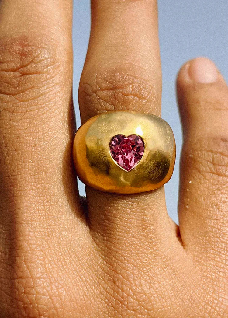 Dolce Pink Signet Ring 18k Gold