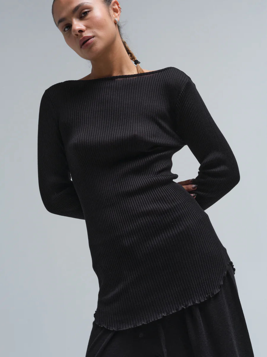 Elegante_Merino_wool-L_S_T-Shirt-SB1074-Black-2_900x_0c72f7ee-5daa-49e5-a2a6-7b8dae5731d2.webp