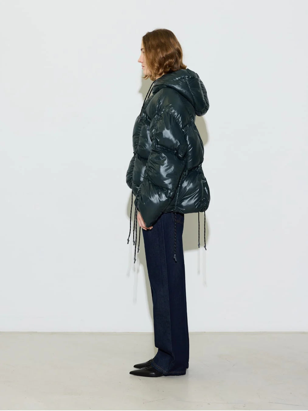 Hosbjerg-PARIS-PUFFER-JACKET-DARK-GREEN_3_1013x1350_crop_center_d94b8608-235f-4ec3-8d96-bcfc1f27820f.webp
