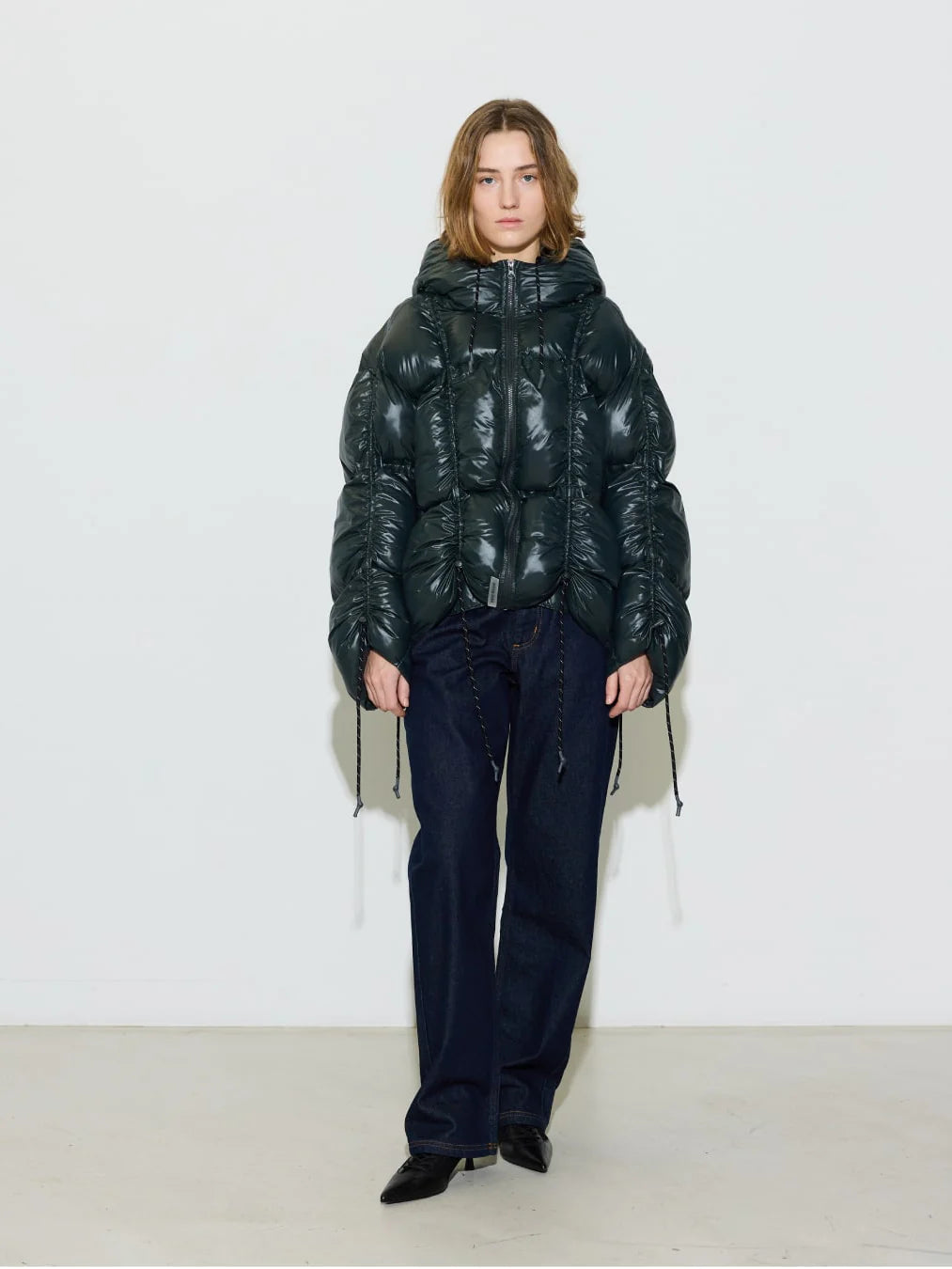 Hosbjerg-PARIS-PUFFER-JACKET-DARK-GREEN_5_1013x1350_crop_center_0841eb29-3a12-4d88-9733-a426a973c248.webp