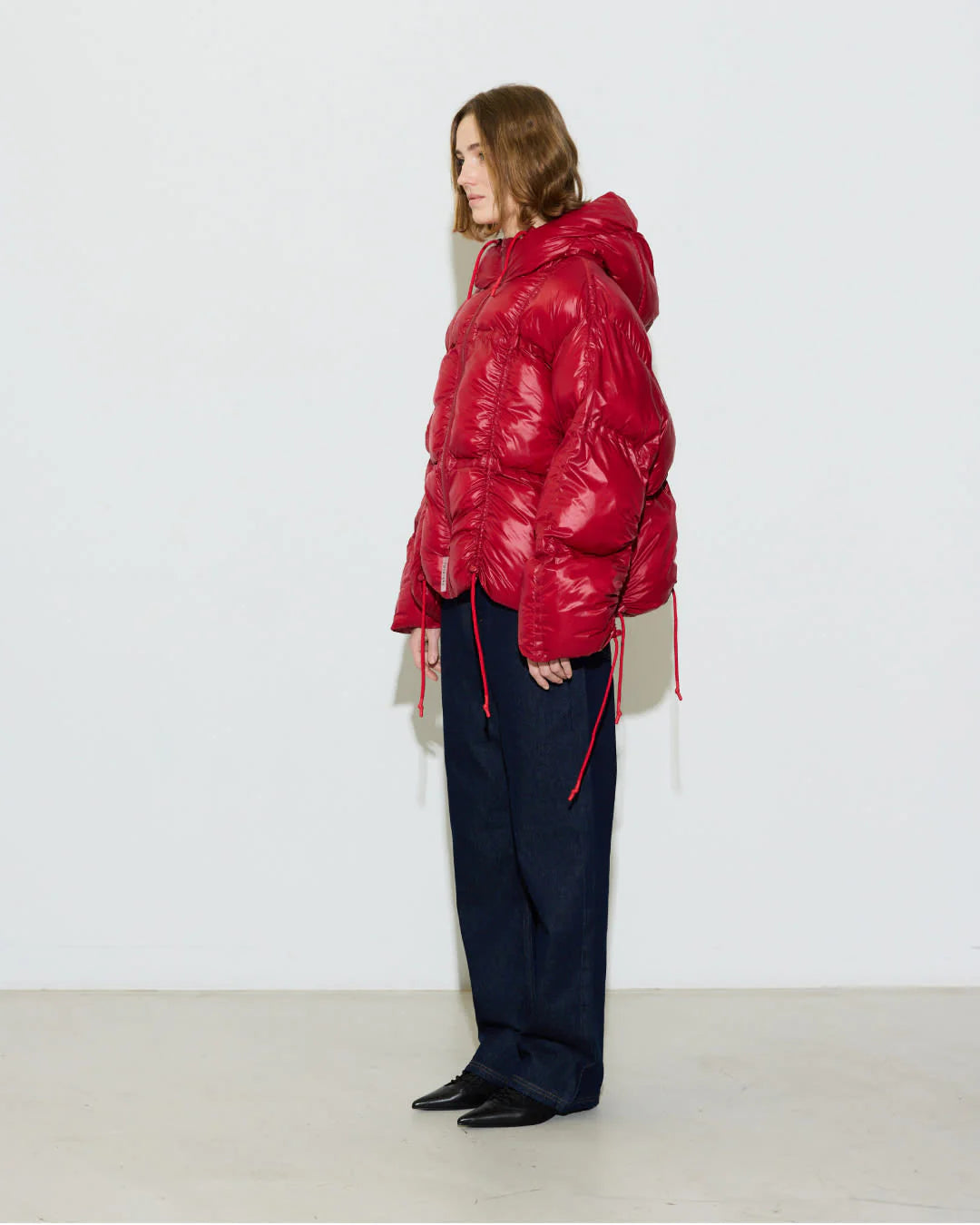 Hosbjerg-PARIS-PUFFER-JACKET-RED_4_1900x2532_crop_center_775649c1-f13d-4c22-bd5d-74366f3ee5dd.webp