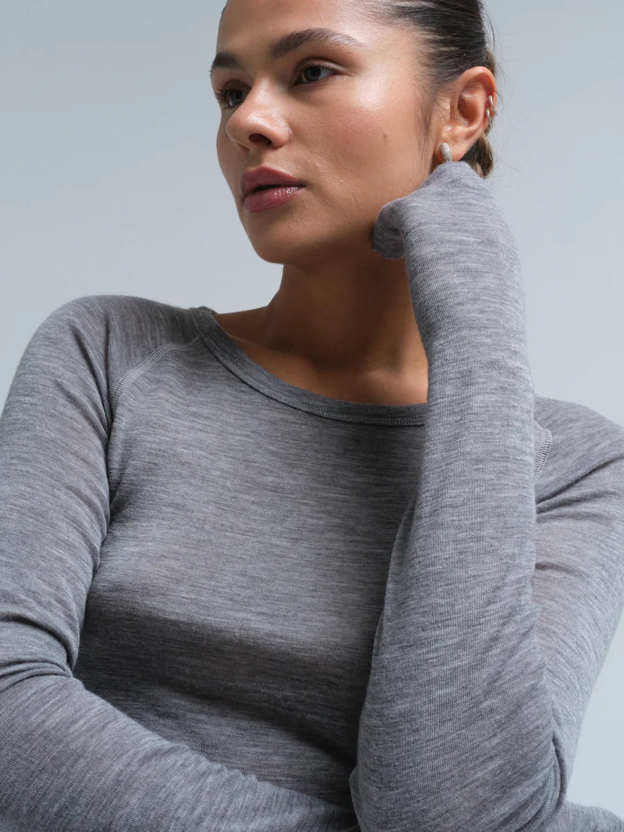 Jade_Merino_wool-L_S_T-Shirt-SB1011-Grey_Melange_900x_ced2669d-96c7-43d9-9379-8416c975e3da.webp