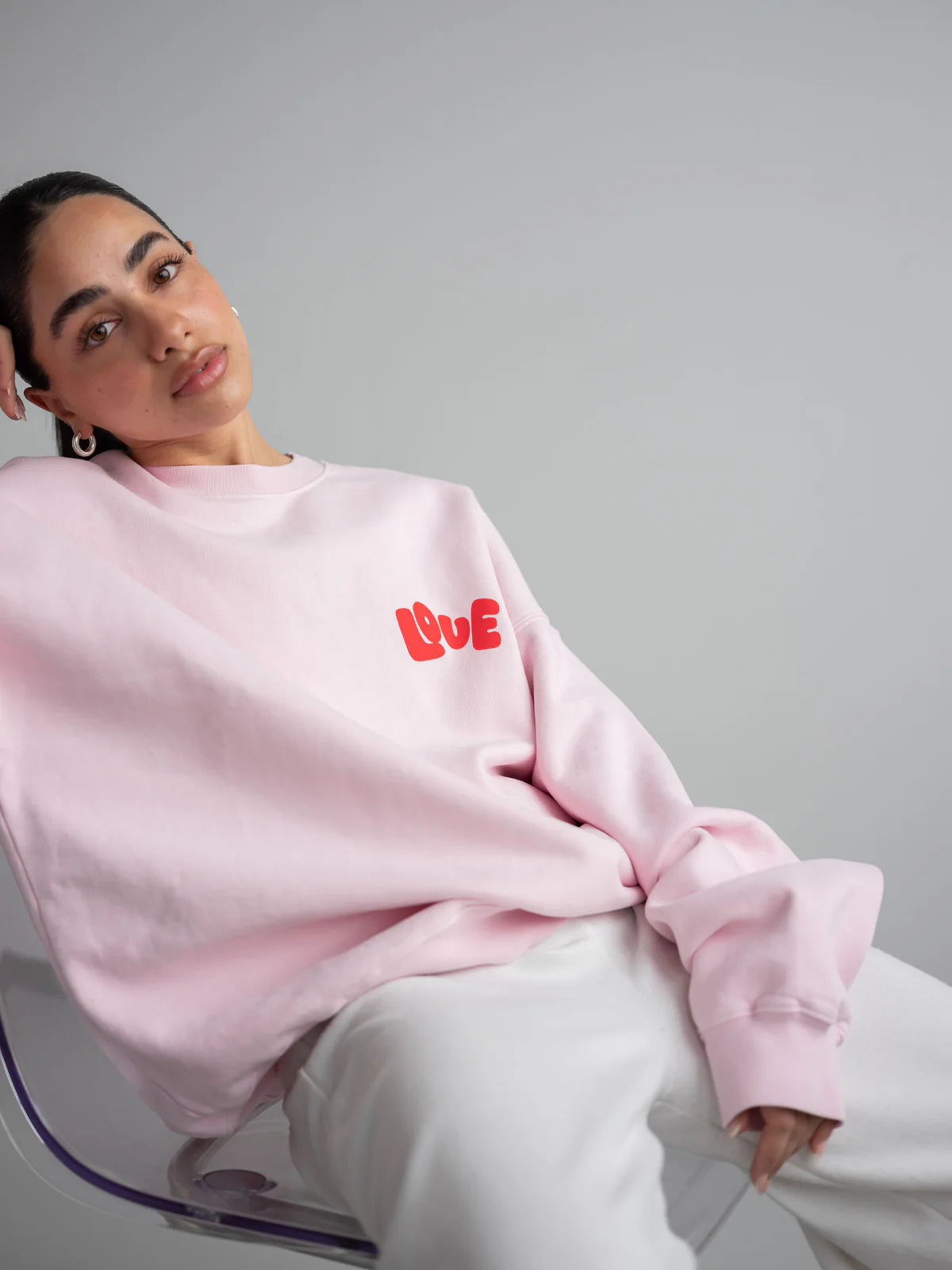 LeonieAlma_HeySoho_Sweater-rosa-Love9.webp