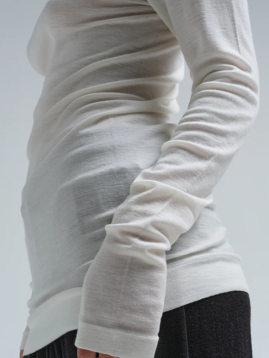 Lola_Merino_wool-Roll_Neck-SB1012-Off-White-4_900x_35a0784f-411d-4619-9e56-fde12d5b302a.webp