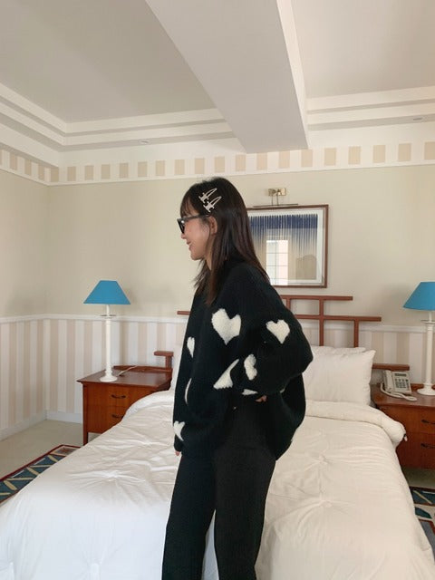 MareHeartKnitTeeimage12.jpg