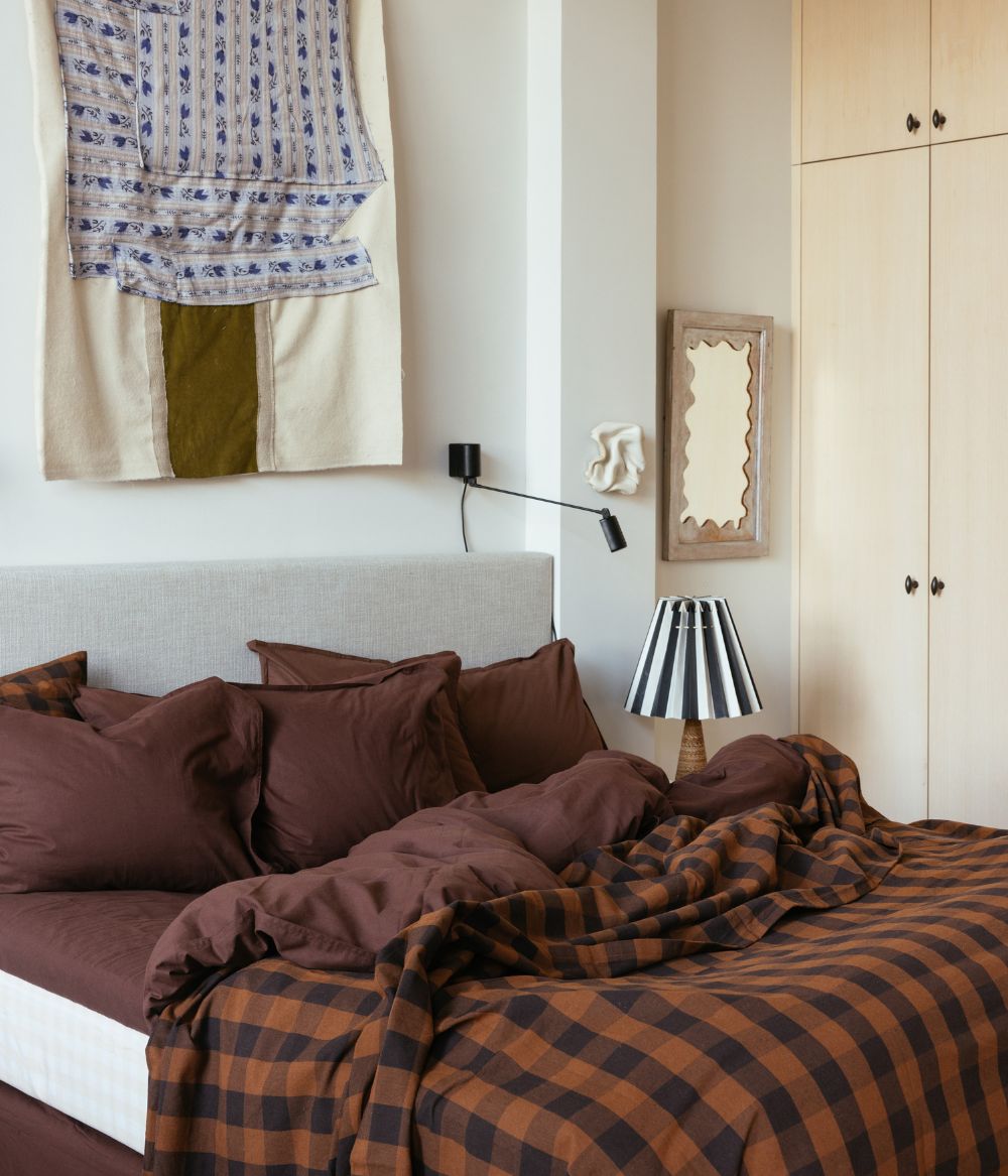 Midnatt-cortado-bedding-recycled-cotton-bed-spread-9.jpg
