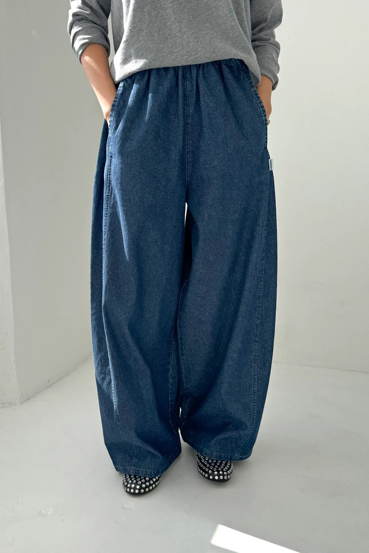 ParachutePants_Denim_1.webp