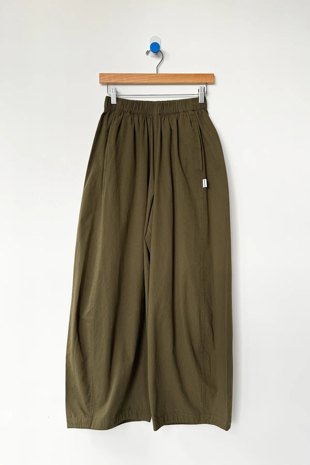 ParachutePants_Olive_0.webp