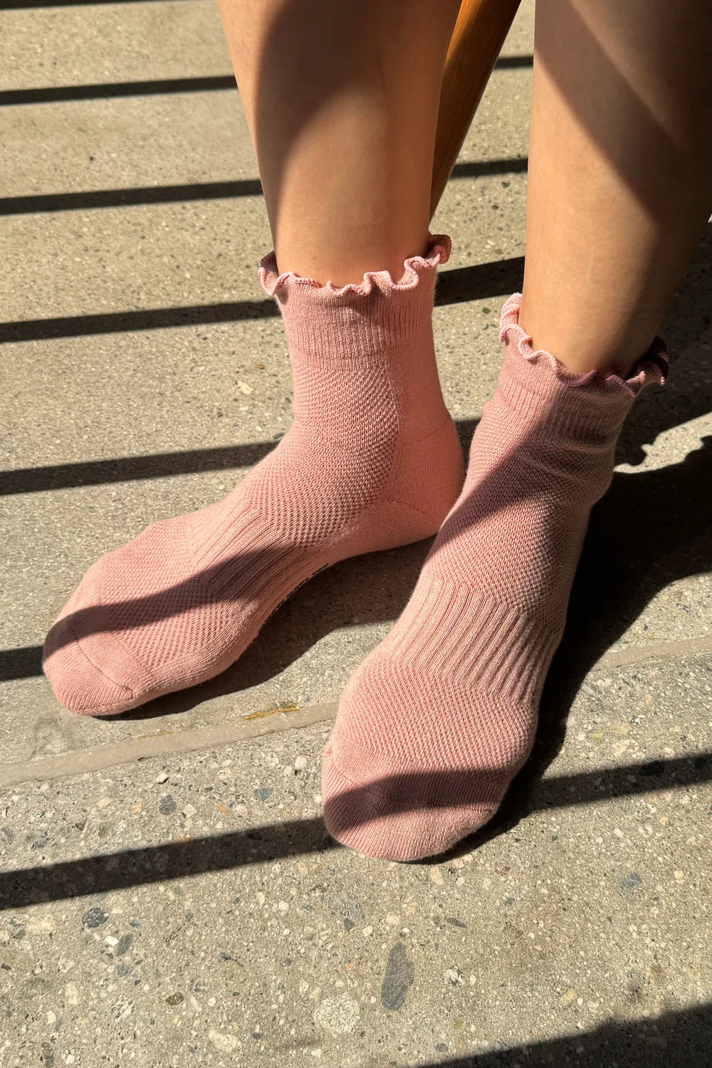 ponožky ruffled hugger crew vintage pink/black