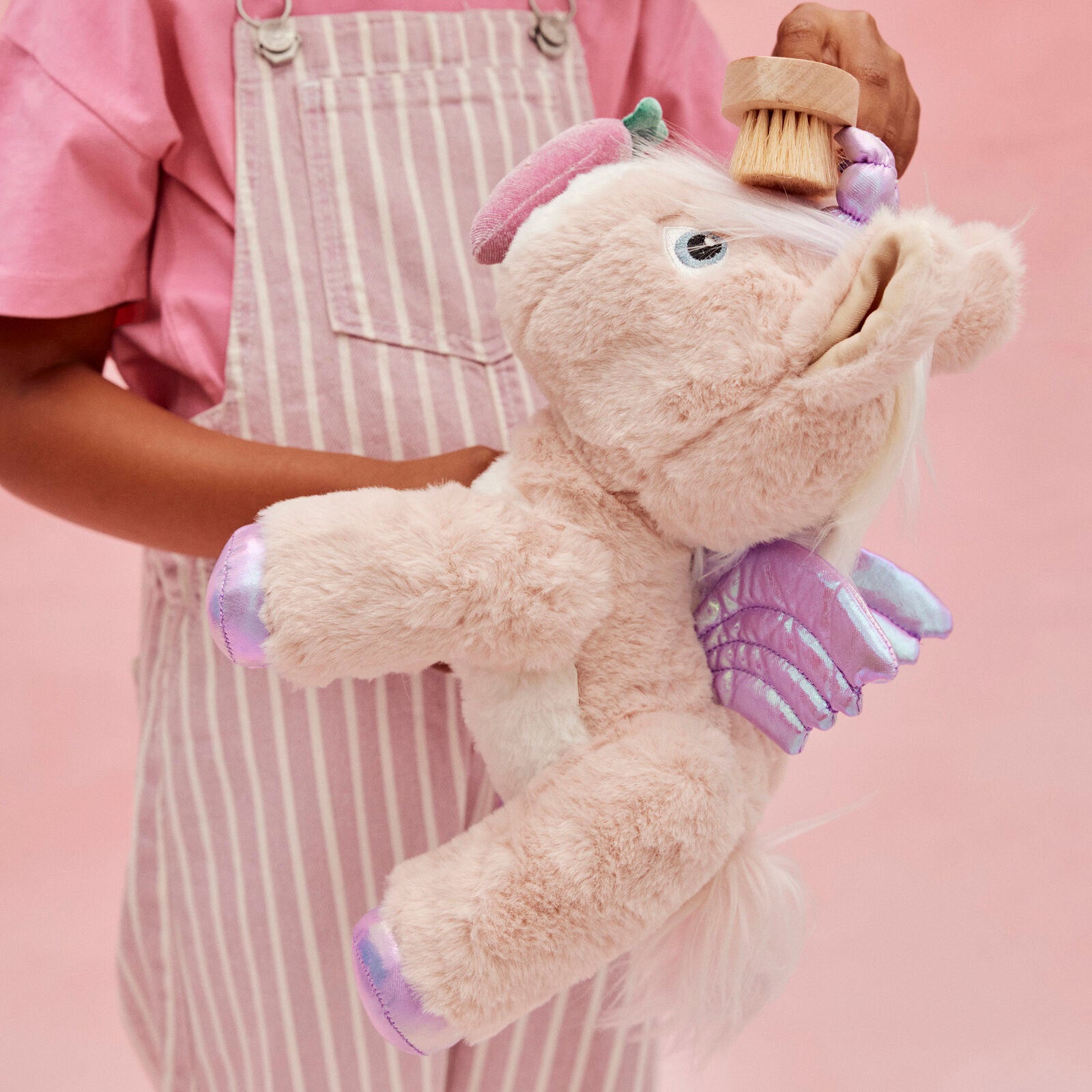 Shimmer_Unicorn_Dinkum_Pink_Lifestyle_4-medium.jpg