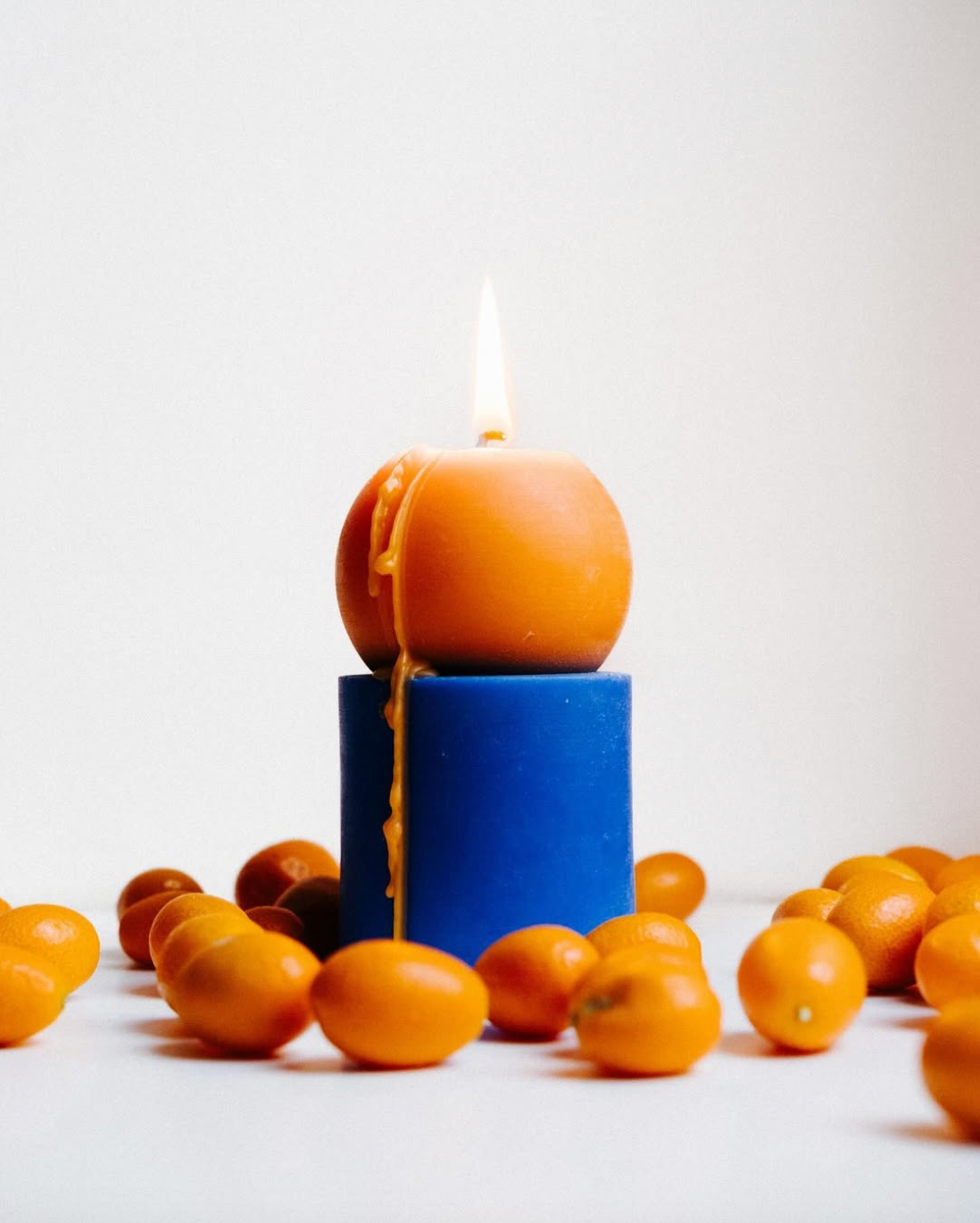 svíčka Lulu orange/cobalt blue