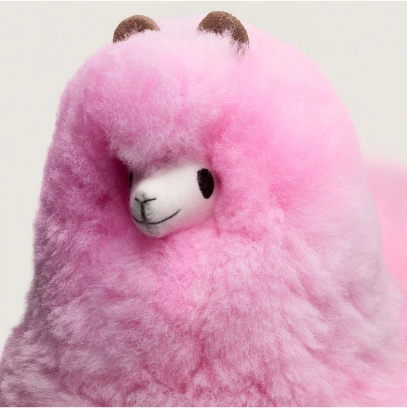 Plyšová alpaka z přírodní vlny –  Candy Pink – 32 cm