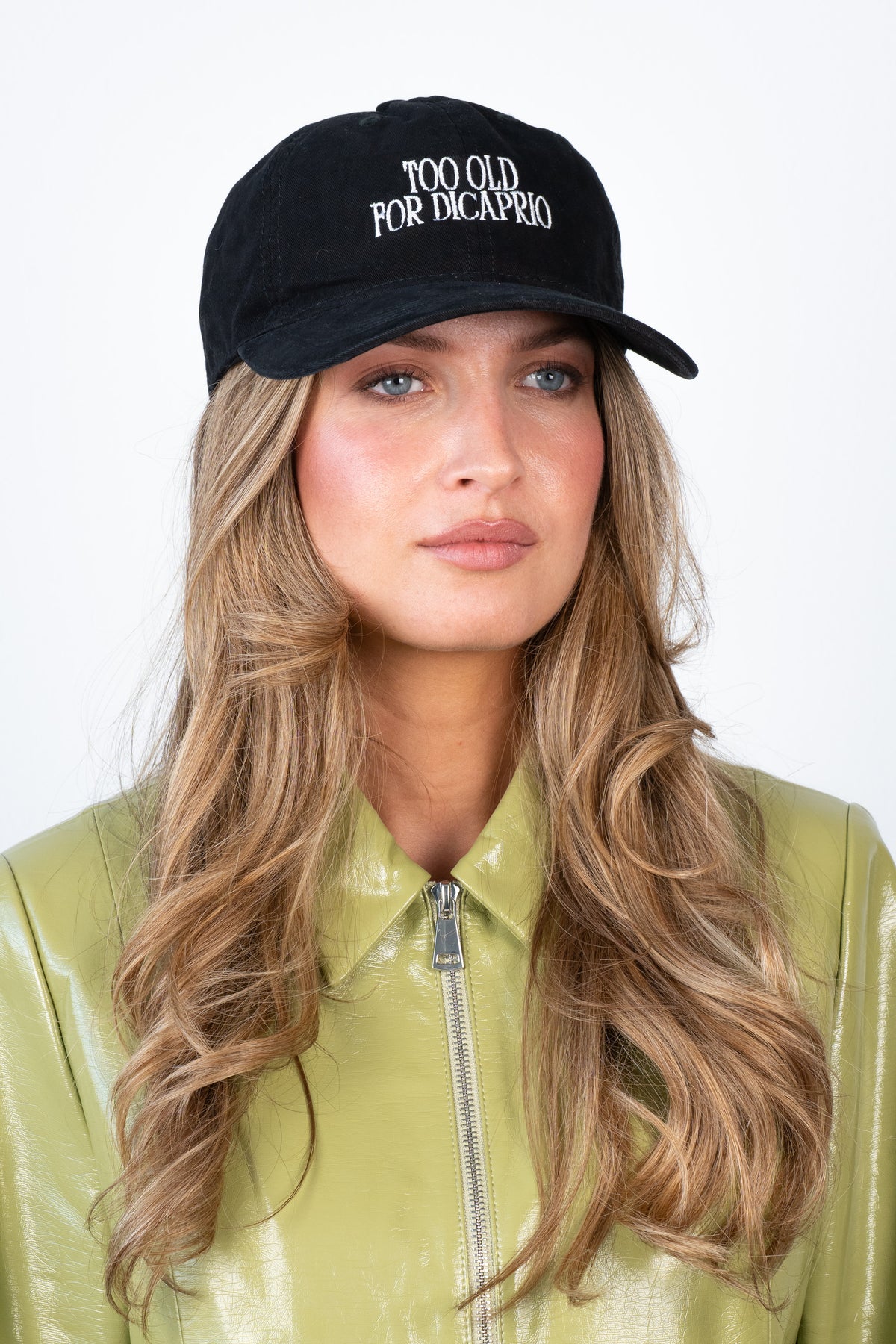 kšiltovka Too Old For Dicaprio Cap Black