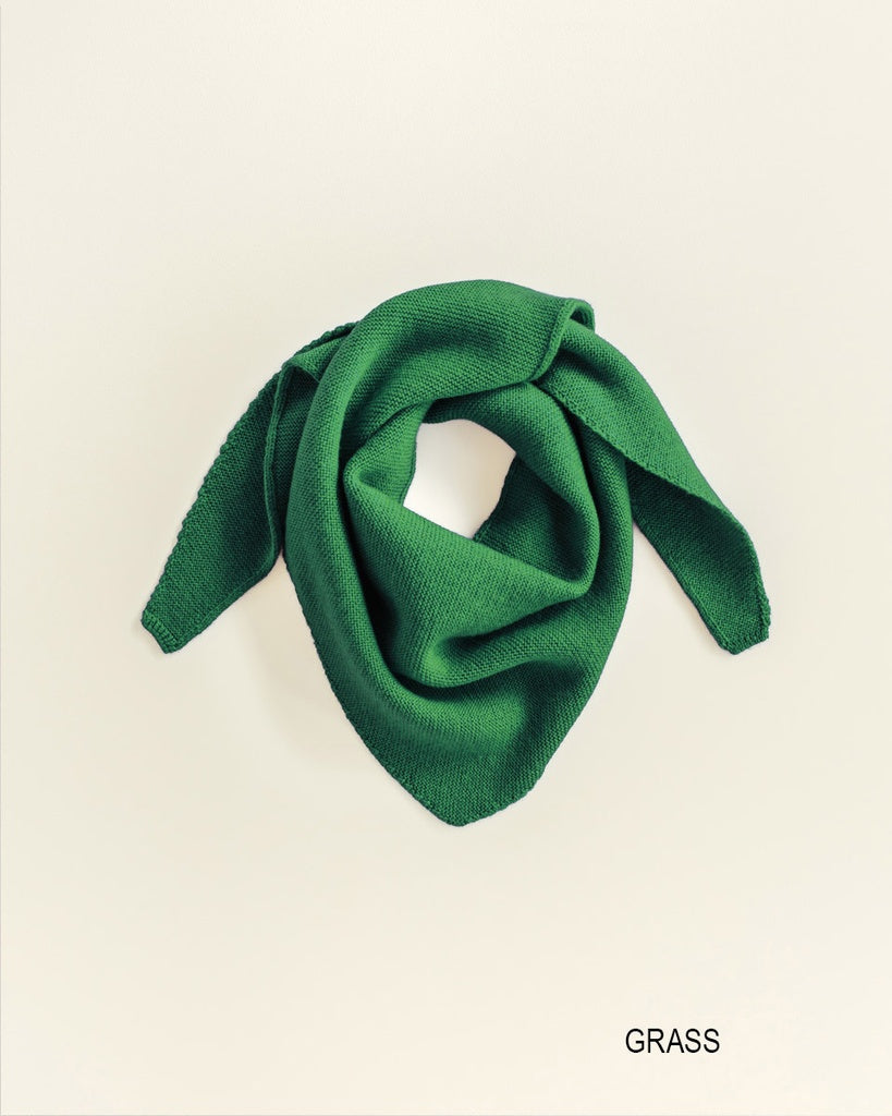 TrianglescarfJosephina_1.jpg