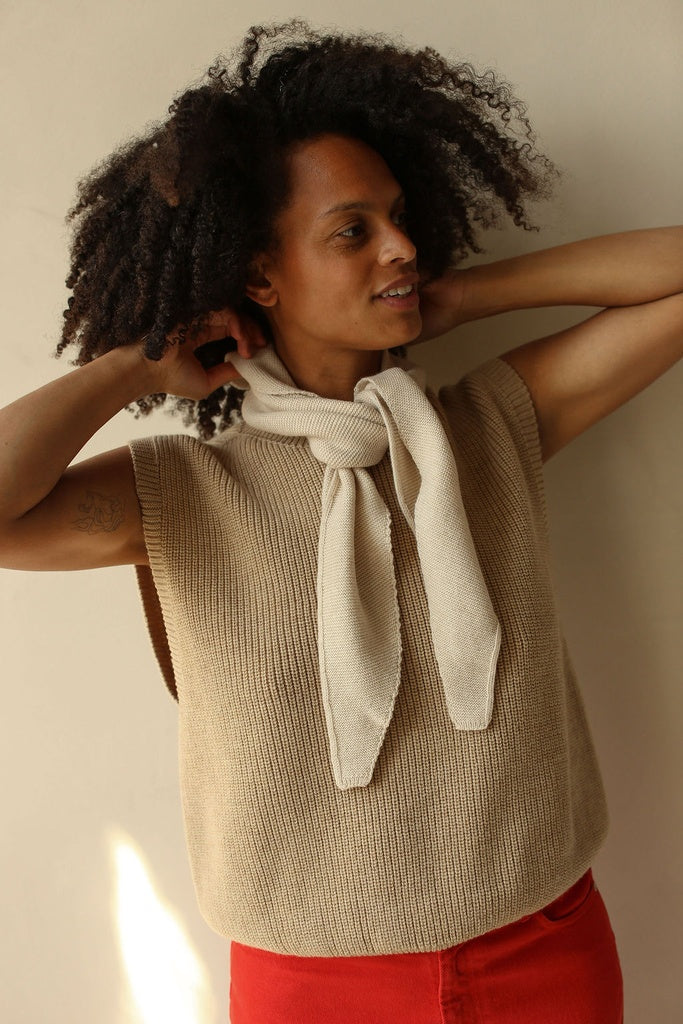 Triangle scarf Josephina cream