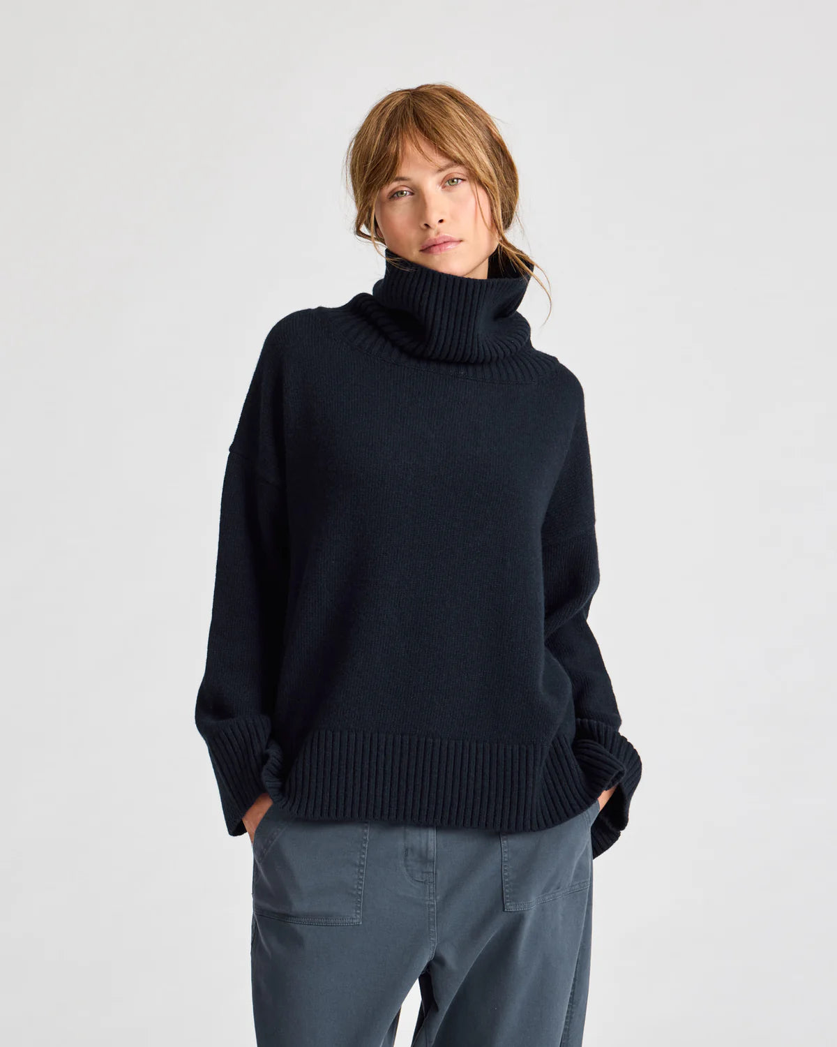 Vita_Lambswool_Jumper-Knit-GL11648-181_Midnight_Blue.webp
