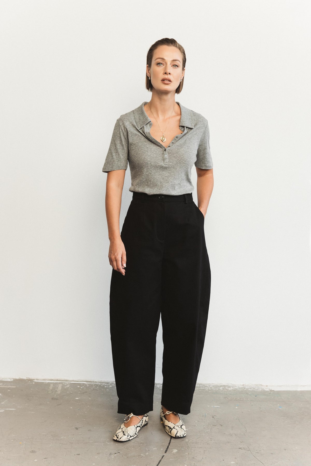 Barrel pants black