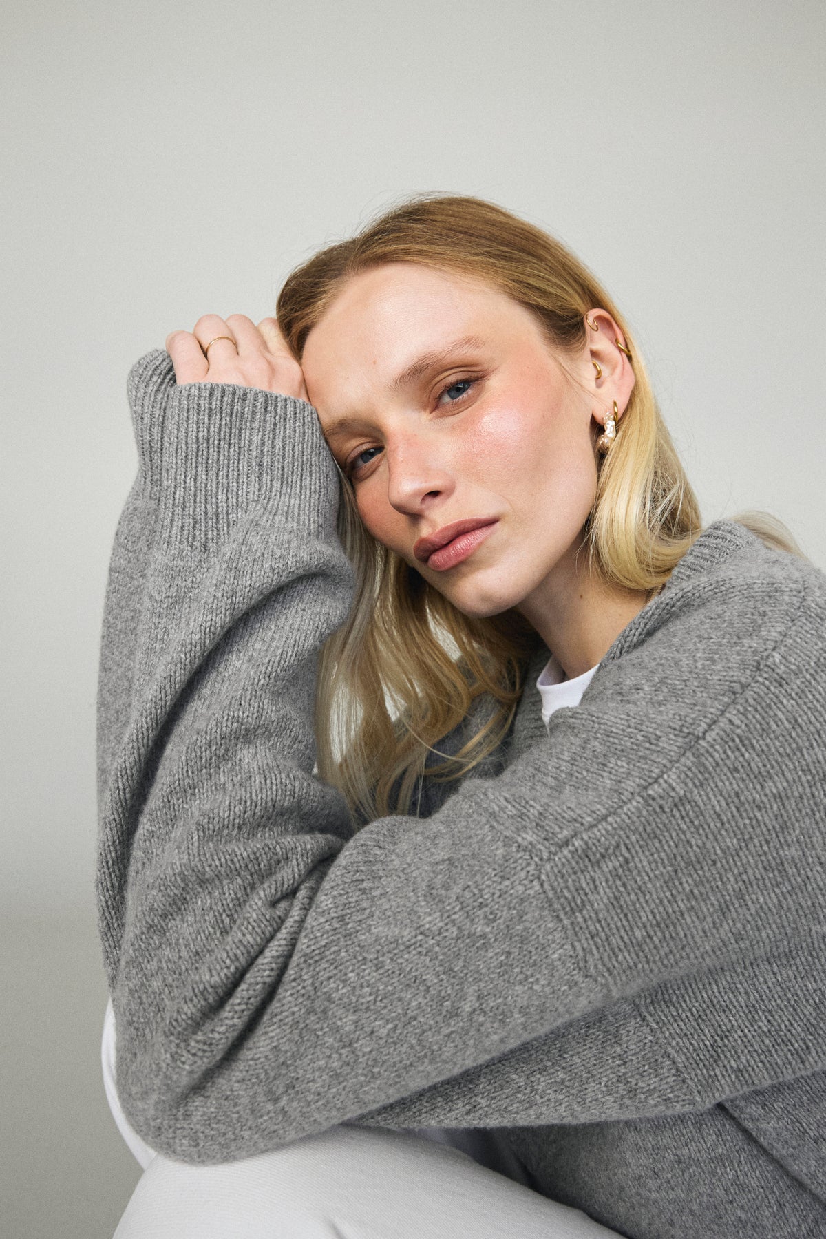 Anouk svetr z vlny a kašmíru grey