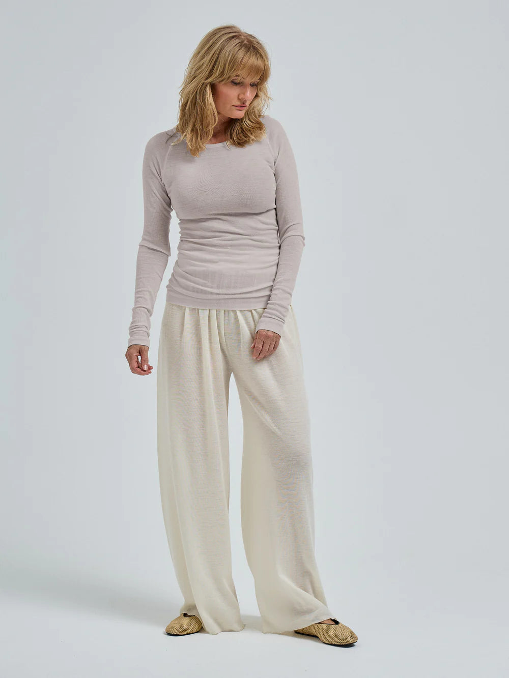 Woolen_Jade_Merino_wool-L_S_T-Shirt-SB1011-Beige-4_1000x_60532863-f731-4bba-b2d9-31f86a701e7b.webp