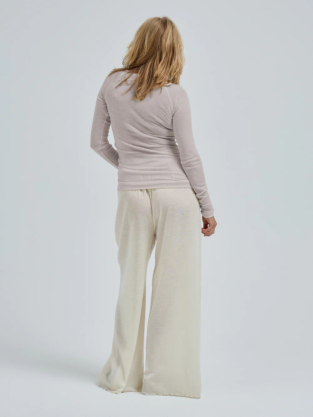 Woolen_Jade_Merino_wool-L_S_T-Shirt-SB1011-Beige-5_1000x_589b7917-c000-4bbb-b891-7ffbd7a14640.webp