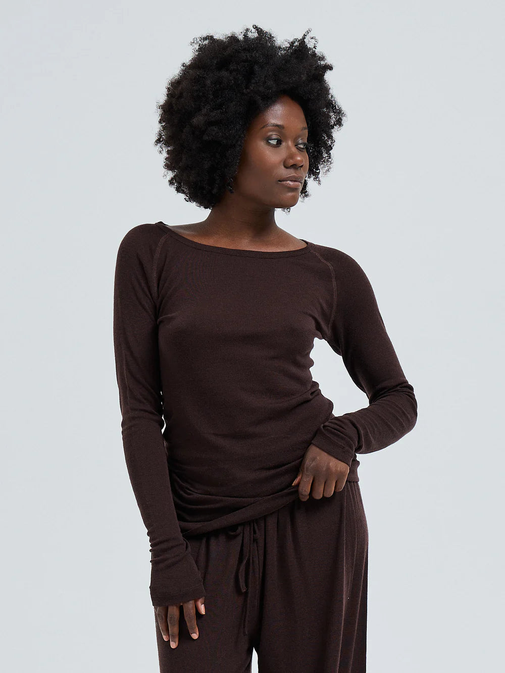 Woolen_Jade_Merino_wool-L_S_T-Shirt-SB1011-Dark_Brown-2_1000x_548c8d07-2635-445b-a398-c541ee21391d.webp