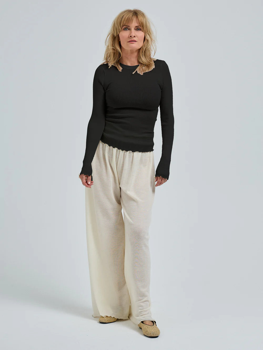 Wooly_Long_Sleeve_Wool_Silk-Blouse-SB1159-Black-2_1000x_bf608702-0f30-4838-8e0a-ecb4ff8caef7.webp