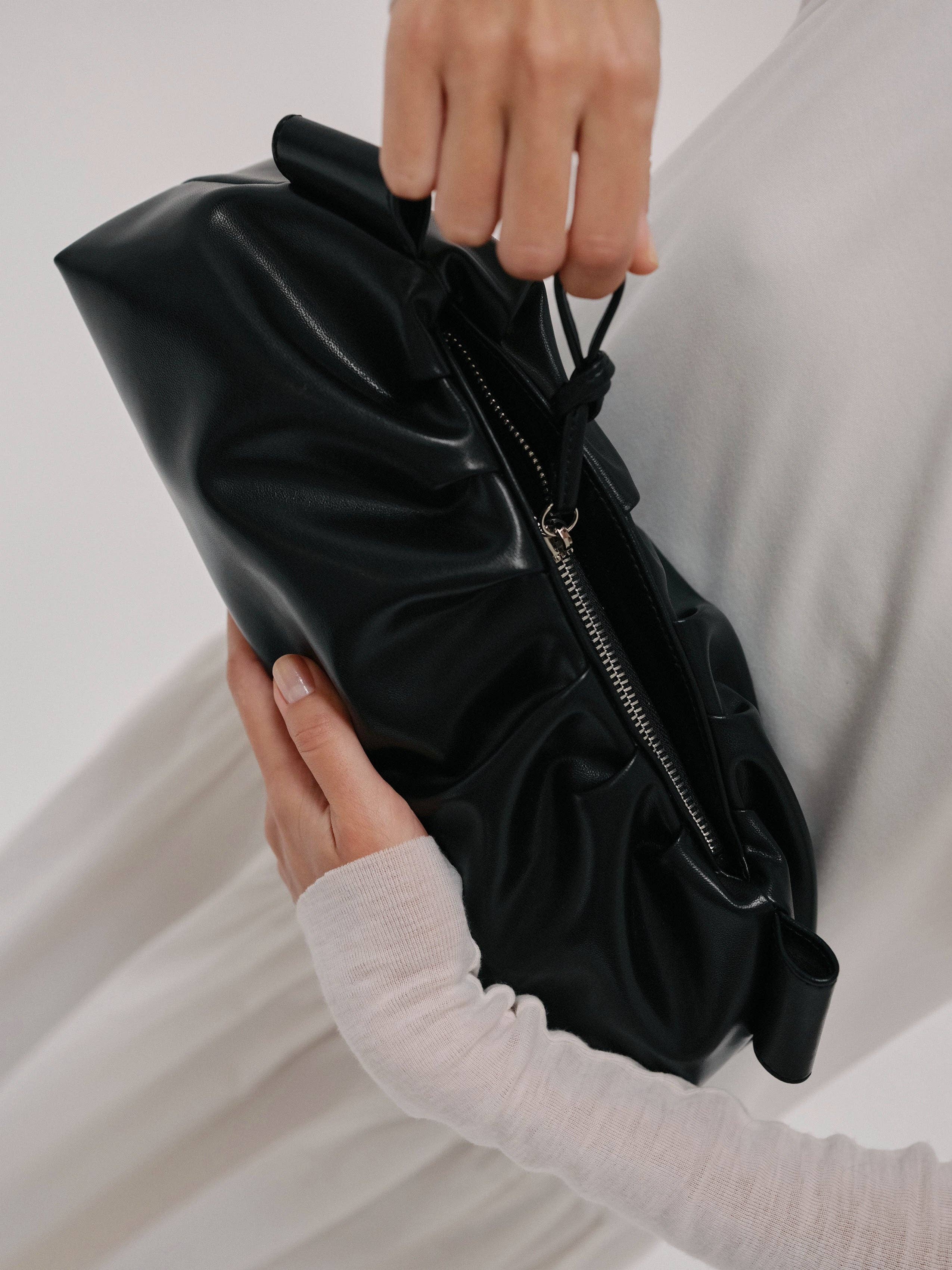 Dumpling Bag: Black