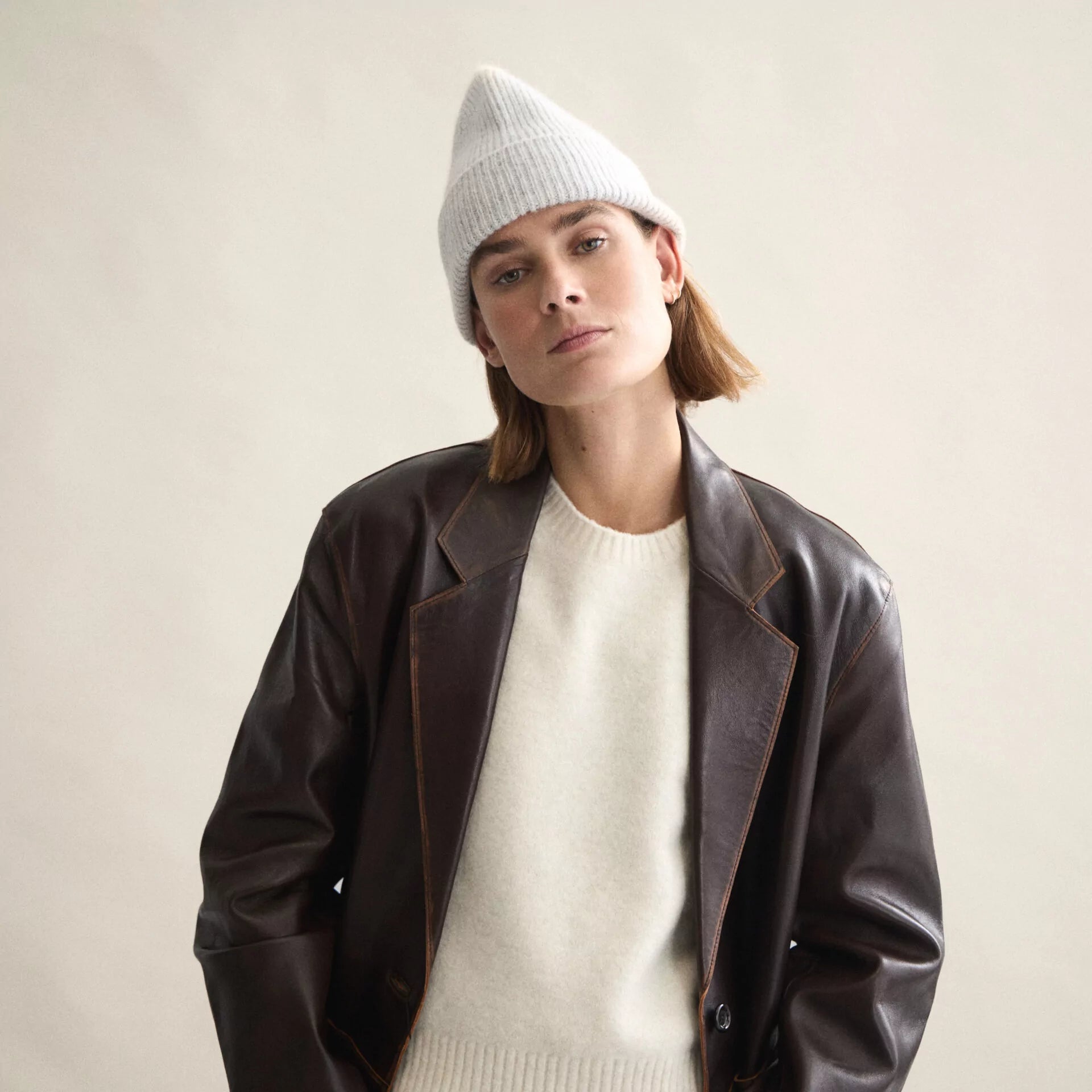 bea-047-beanie-irridescent-3-1920x1920.webp