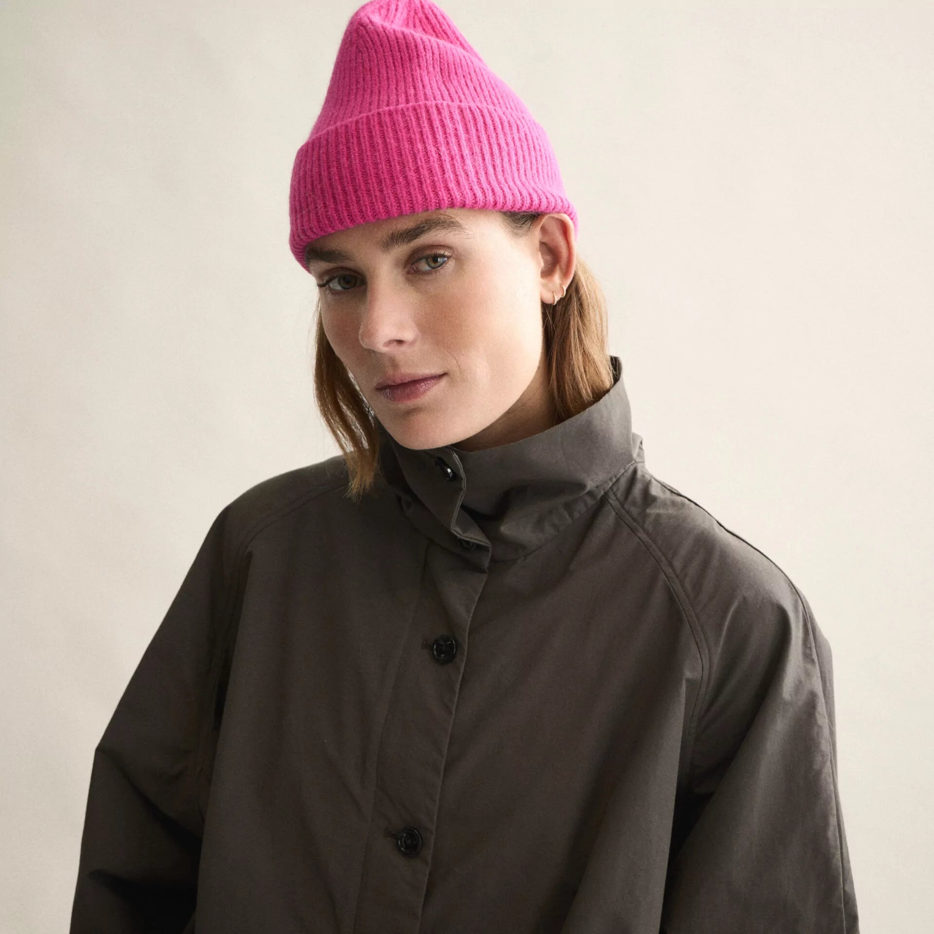 bea-050-beanie-lipstick-2-1920x1920.webp