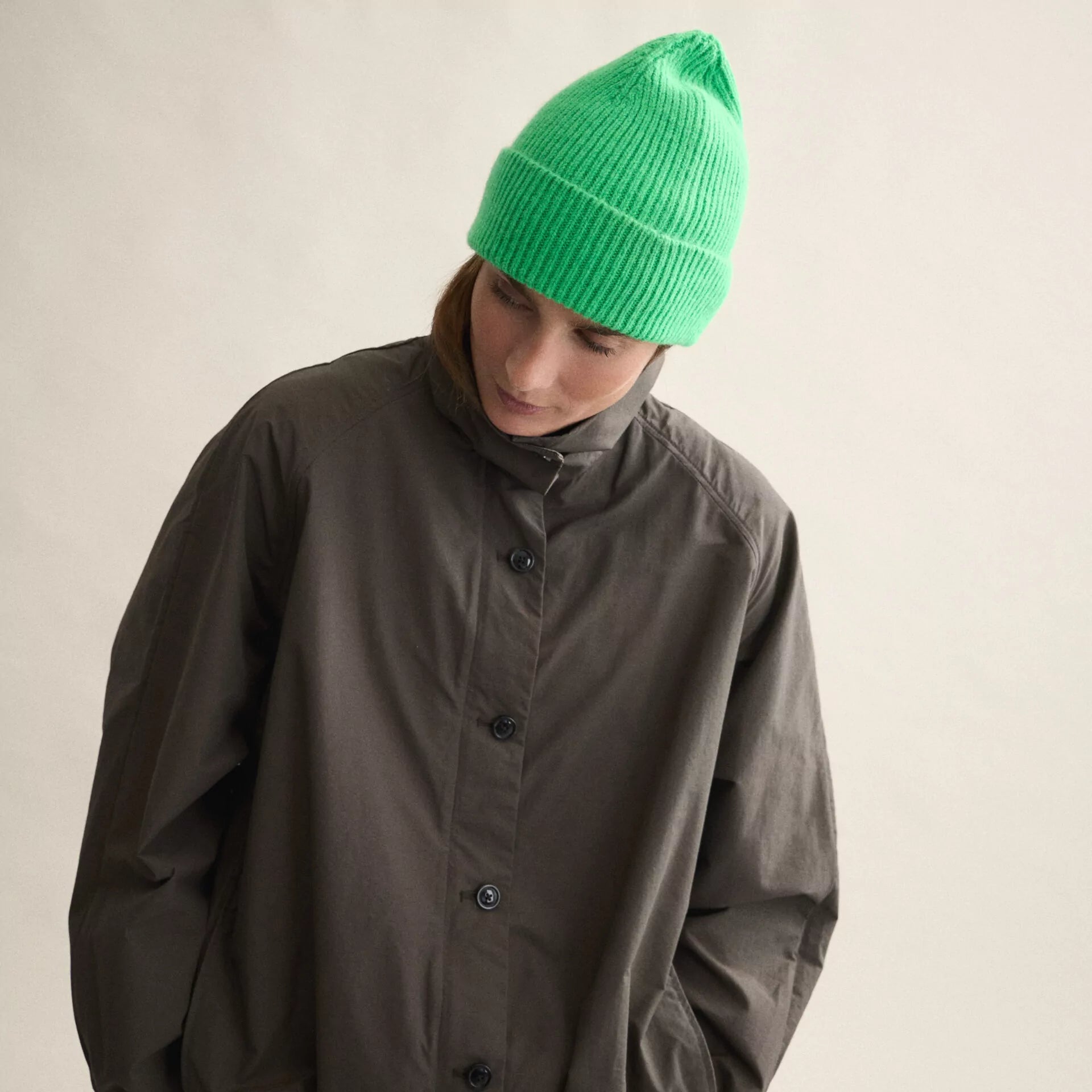bea-056-beanie-neon-green-4-1920x1920.webp