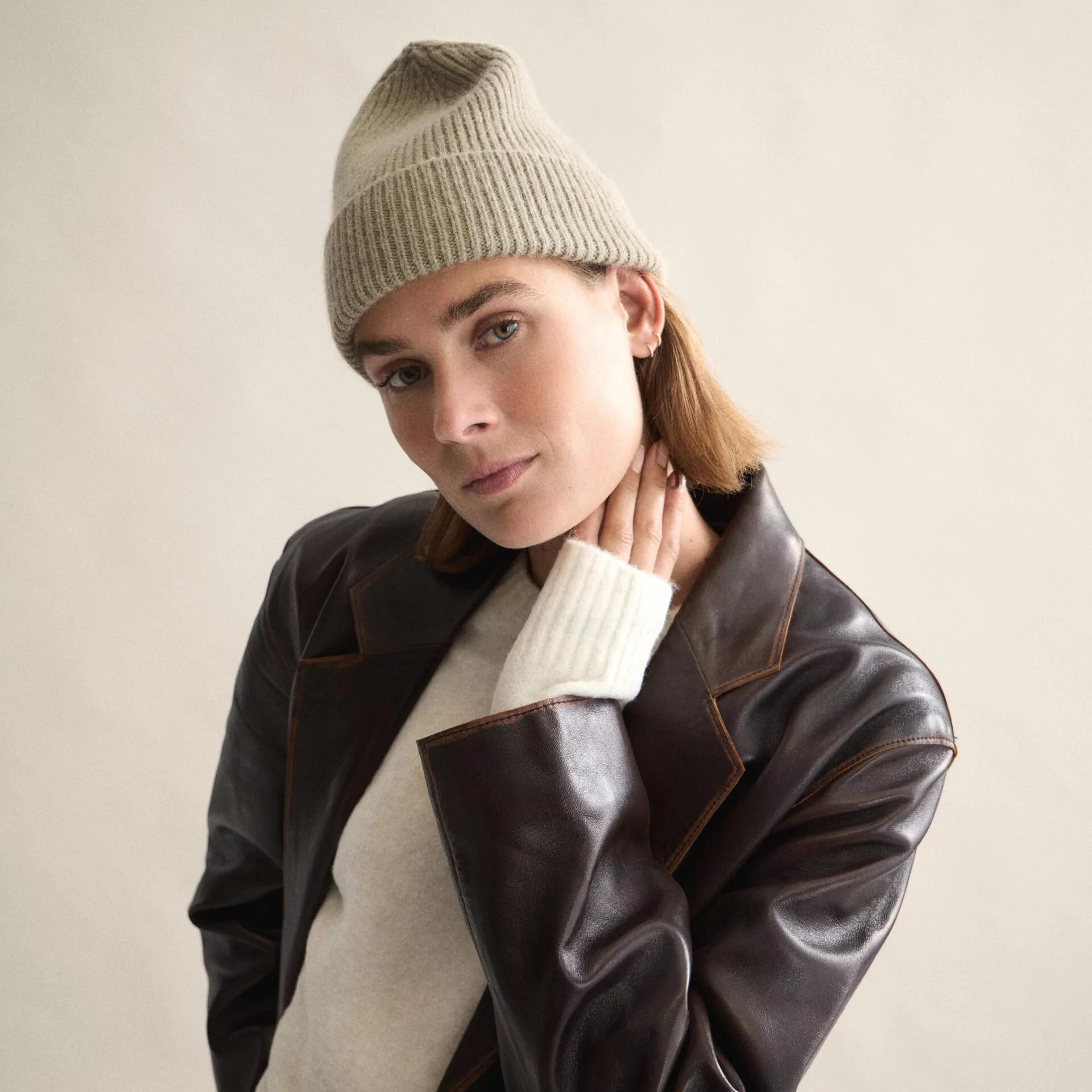 bea-062-beanie-clay-2-1920x1920.webp