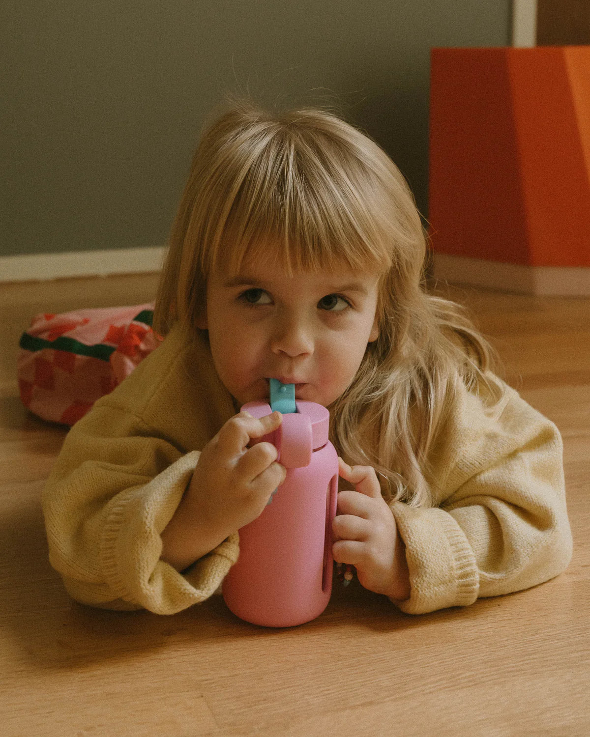 skleněná láhev kids - bubblegum 300 ml