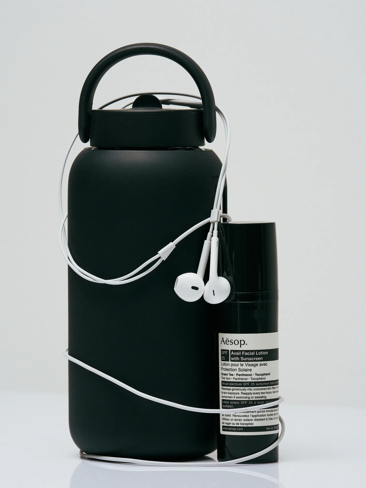 bink-water-bottle_13_964921f1-07da-4ea8-b21b-668dfbac4980.webp