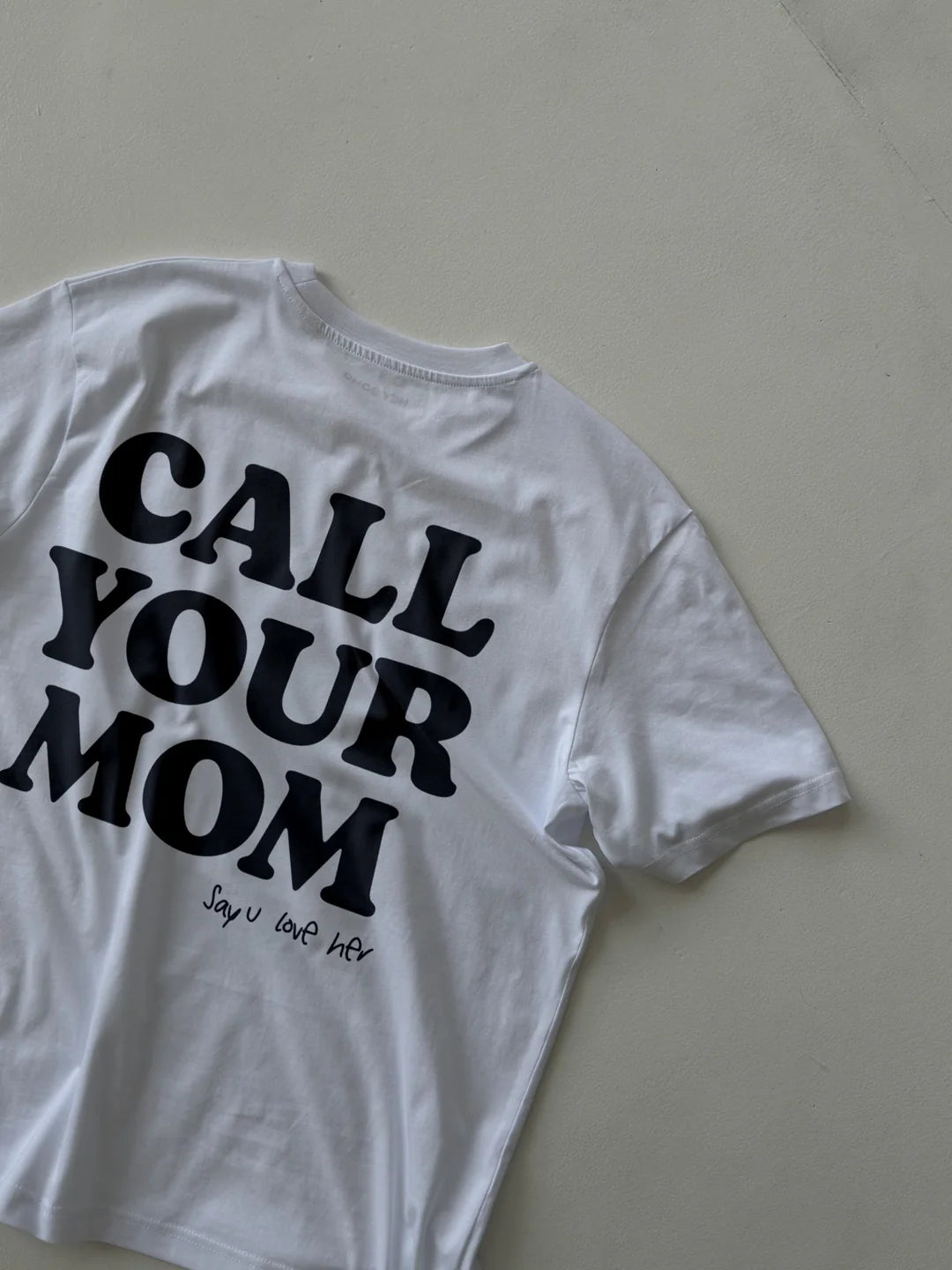 call-your-mom-t-shirt-offwhite-183993_1080x_jpg.webp